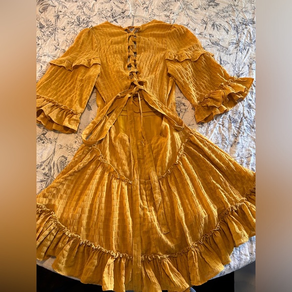 Boutique Ruffle Dress - Picture 2 of 2